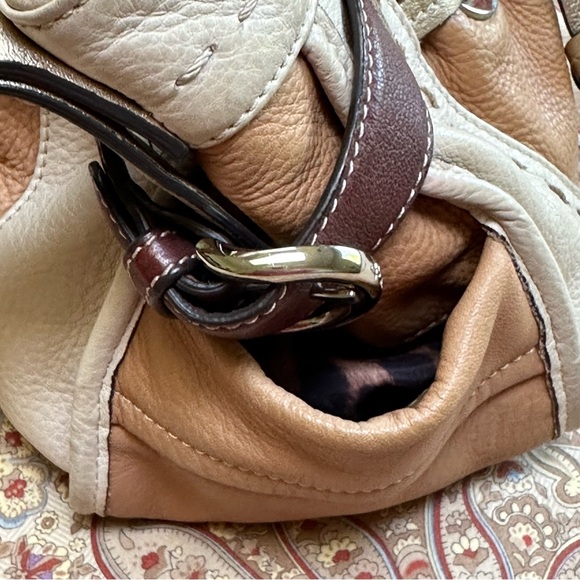B. Makowsky Soft Leather Purse Bag - Picture 6 of 13